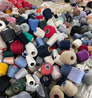  如何辨别优质羊绒纱线的7个关键指标：十年回收行家的“摸、看、烧”心得-图片1