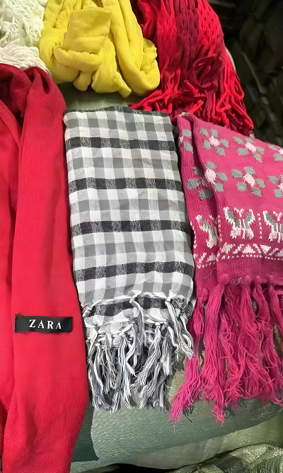  围巾库存积压严重？专业回收公司，助您一次性清仓变现！