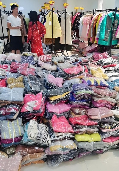  直播翻车，库存如山压垮你？别慌，专业回收能救急！